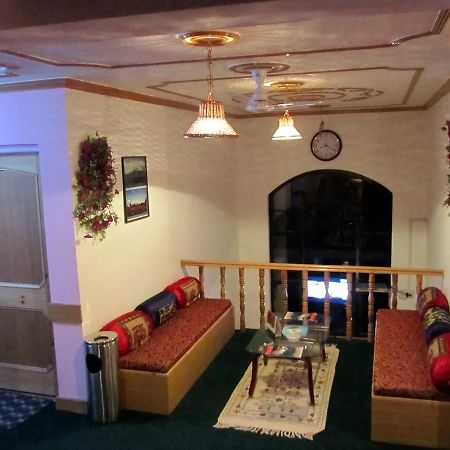 Royal Star Inn Срінагар Екстер'єр фото